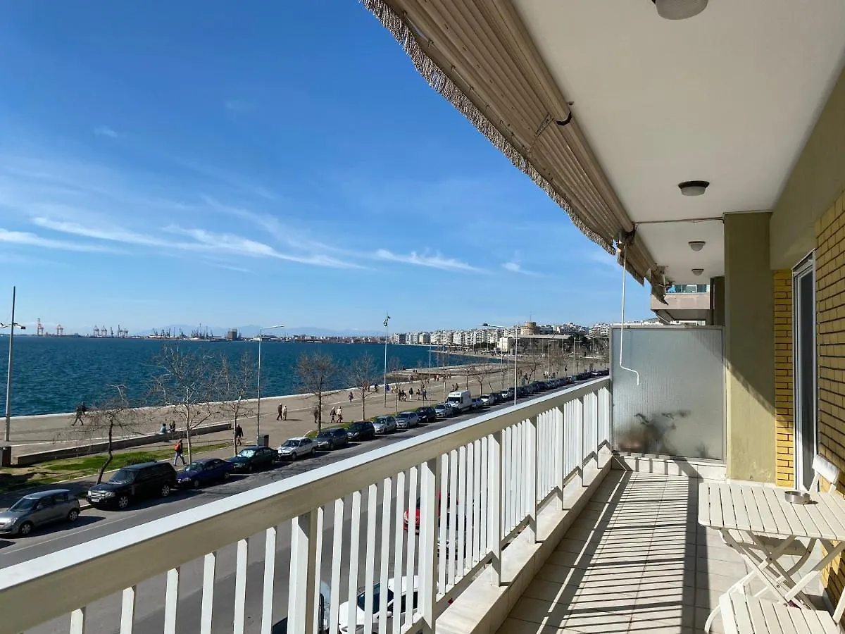Classy Seaside Suite With Amazing View Soluň